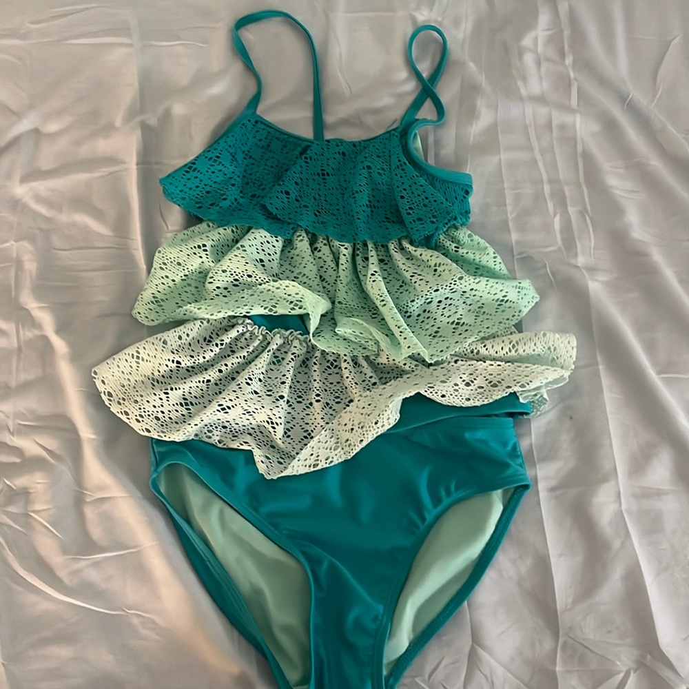 So Two piece bathing suit